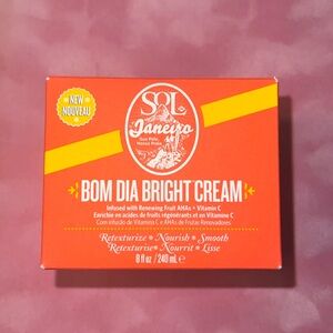 NIB Sol de janeiro BOM DIA BRIGHT CREAM 8oz ( full size)